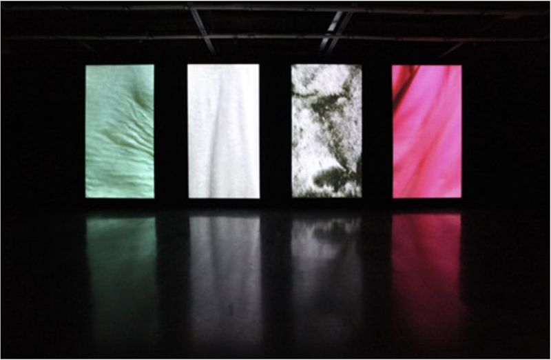 Hu Xiaoyaun: I Don´t know How Long You´ve Been Walking On and I Don´t Know where You´re Going, Video installation, 2010